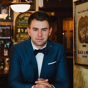 Meet your Posher, Brady